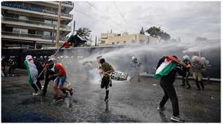 Pro-Palestine demonstrations in Athens, police fire water cannons