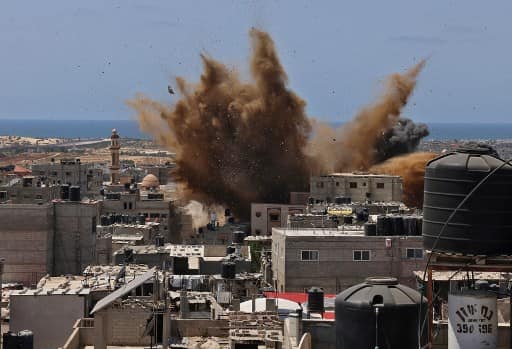 Israel strikes Gaza again, Hamas fires rockets amid diplomatic push Israel strikes Gaza again, Hamas fires rockets amid diplomatic push