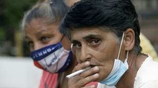 Hungary's Roma battle Covid on their own