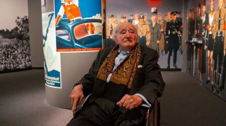 Roman Kent, who reminded the world of the Holocaust, dies at 92