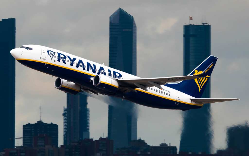 Belarus President forces Ryanair flight carrying prominent opposition journalists to land in Minsk