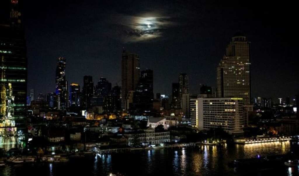 Thailand downgrades 2021 outlook as COVID-19 hampers recovery