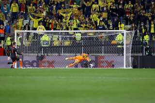 Football: 22 kicks and 1 miss as Villarreal defeat Manchester United 11-10 in Europa League final shootout- Watch