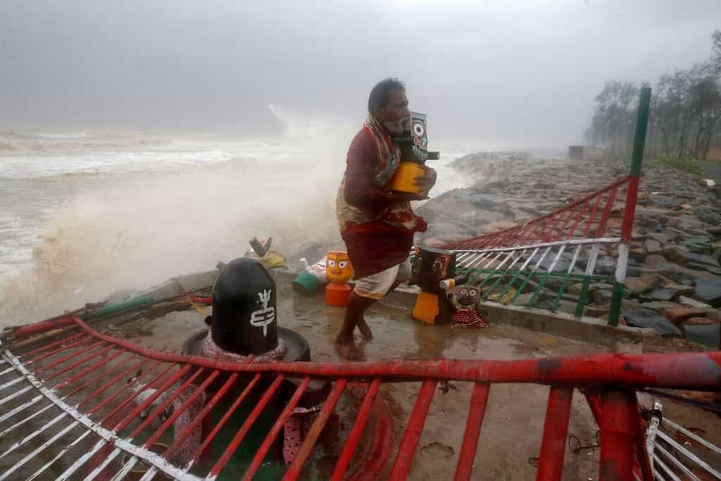 Cyclone Yaas kills at least 5 people, Indian Navy teams undertake relief operations