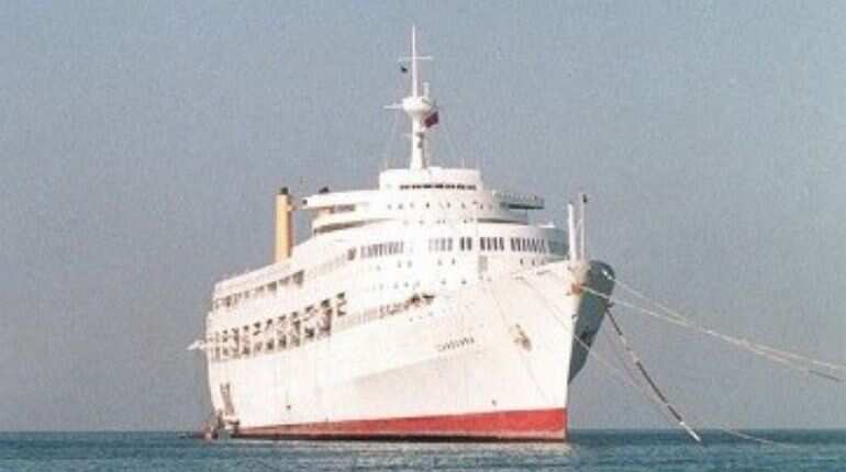 Ship containing hazardous material reaches Pakistan's Gadani, probe ordered