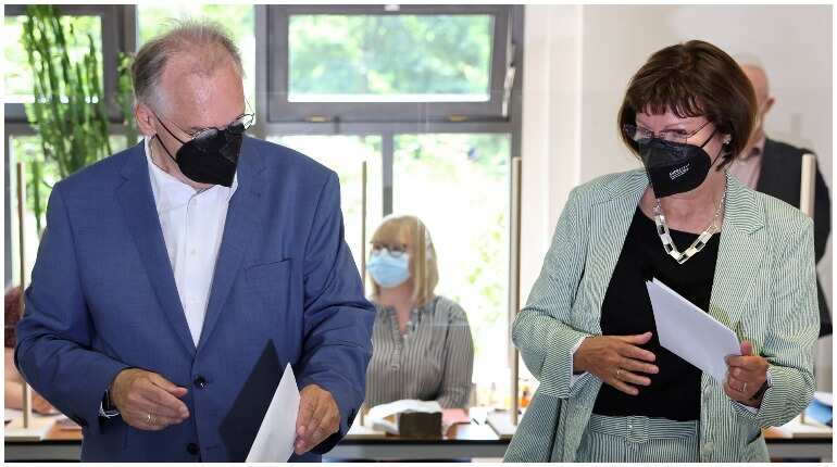 Eastern German state votes in final test before national election Eastern German state votes in final test before national election