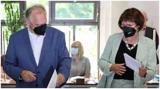 Eastern German state votes in final test before national election