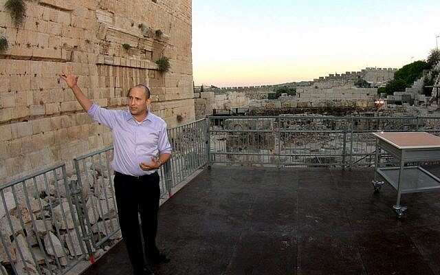New Israel govt to approve Western Wall egalitarian prayer section frozen by Netanyahu