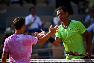 Tennis: Nadal overpowers Schwartzman to enter French Open semi-final