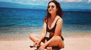 'So jealous,' writes Priyanka Chopra on cousin Parineeti's beach picture