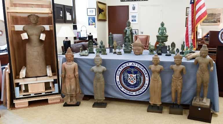 United States returns 27 stolen antiquities to Cambodia United States returns 27 stolen antiquities to Cambodia