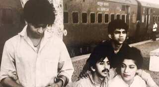 Shah Rukh Khan’s ‘truly iconic’ photo from his theatre days goes viral