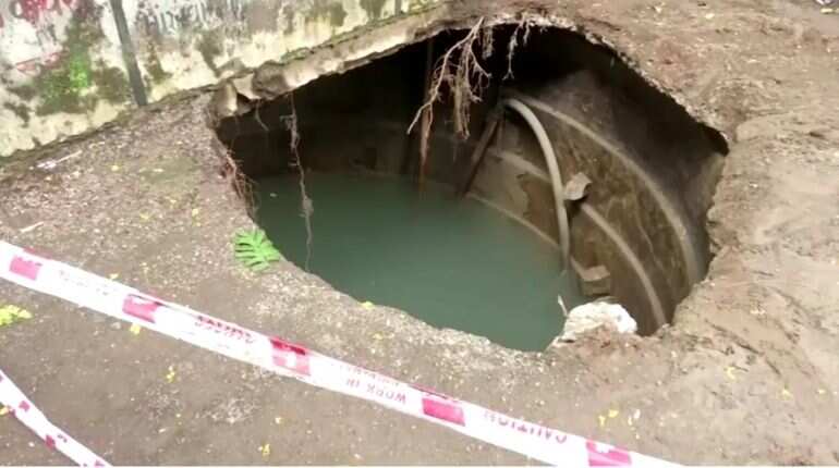 'Never imagined this in my dreams,' says owner of car swallowed by Mumbai sinkhole 'Never imagined this in my dreams,' says owner of car swallowed by Mumbai sinkhole