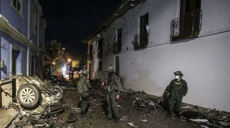 Car bomb explosion at Colombia military base injures 36 Car bomb explosion at Colombia military base injures 36