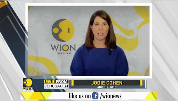 Ex-aide Cummings shares Johnson's WhatsApp texts criticising UK health secy