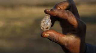 'Diamonds' that caused mass-hysteria in South Africa turn out to be quartz