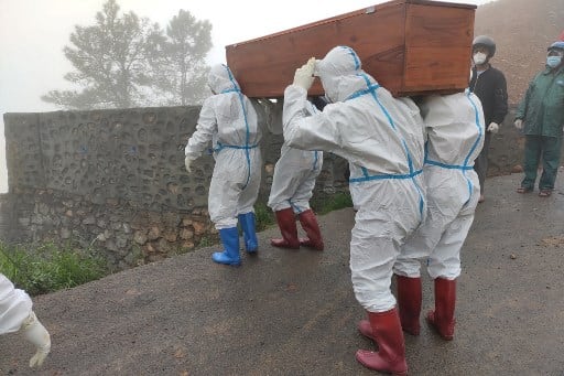 Desperate search for oxygen in Myanmar as latest COVID-19 wave hits