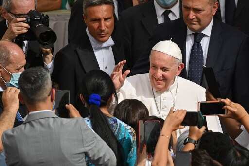 Pope blesses audience