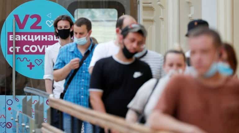 Russian regions run low on vaccines as COVID-19 cases jump Russian regions run low on vaccines as COVID-19 cases jump
