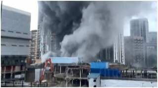 Fire in south London sends plumes of smoke across capital