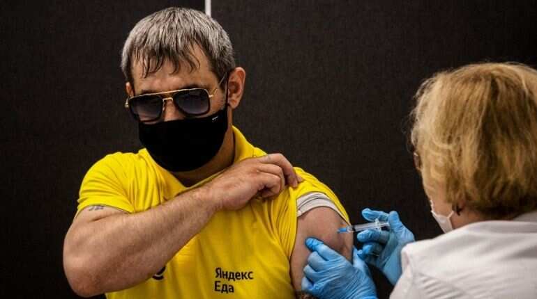 Coronavirus vaccines are helping prevent long Covid: Study Coronavirus vaccines are helping prevent long Covid: Study