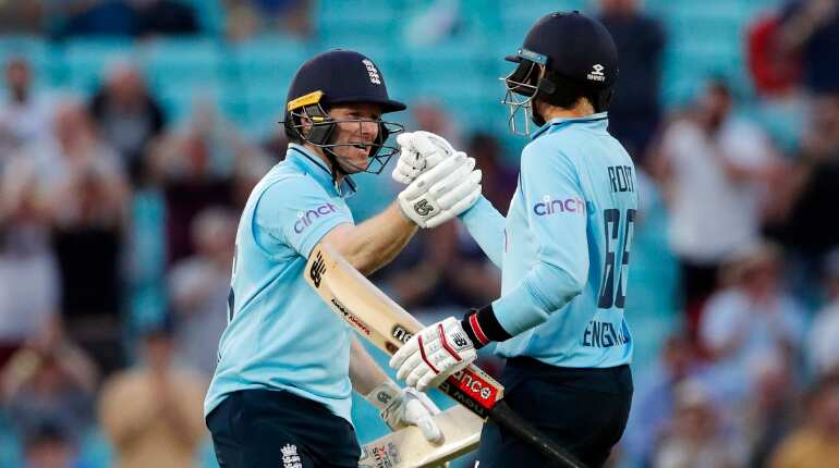 Cricket: Sam Curran shines as England crush Sri Lanka to win series