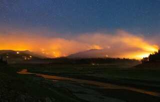 Fires grip California tourist spots ahead of holiday weekend