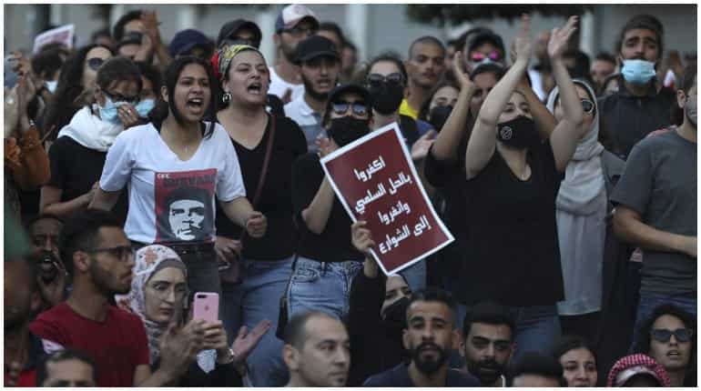 Palestinians protest in Ramallah, demand Abbas' resignation Palestinians protest in Ramallah, demand Abbas' resignation