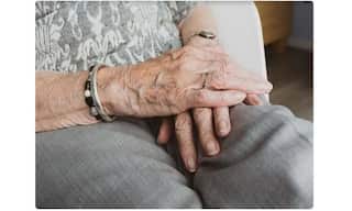 A new online calculator might help predict end-of-life care needs, death for older adults