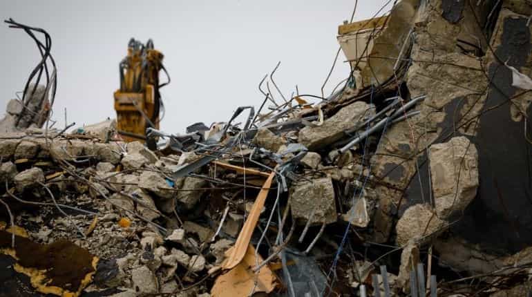 Florida building collapse toll rises to 46