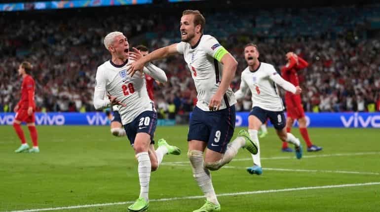 Euro 2020: England told to stop lecturing on diving after 'cheap' penalty Euro 2020: England told to stop lecturing on diving after 'cheap' penalty