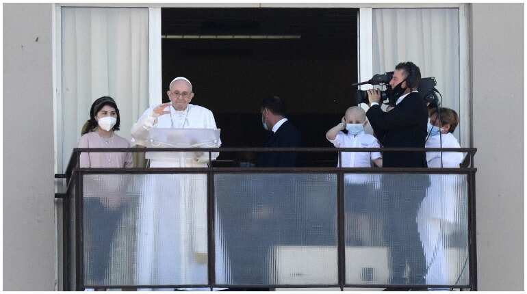 Pope Francis leads prayers from hospital