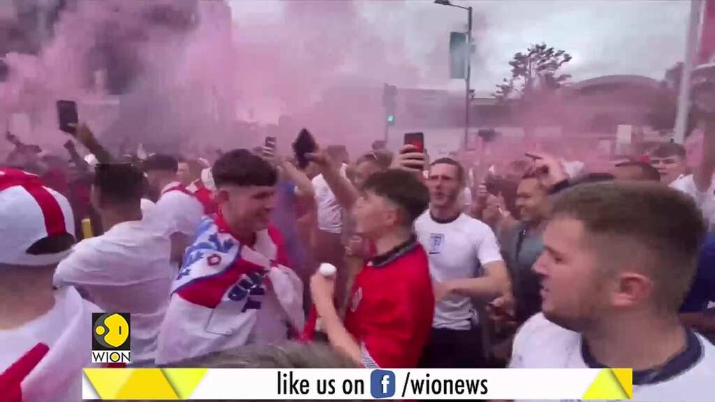 EURO 2020: Thousands of maskless football fans converge at Wembley ahead of  finals