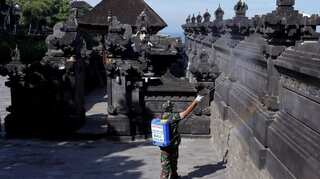 Indonesia: Bali deports four tourists for flouting Covid regulations