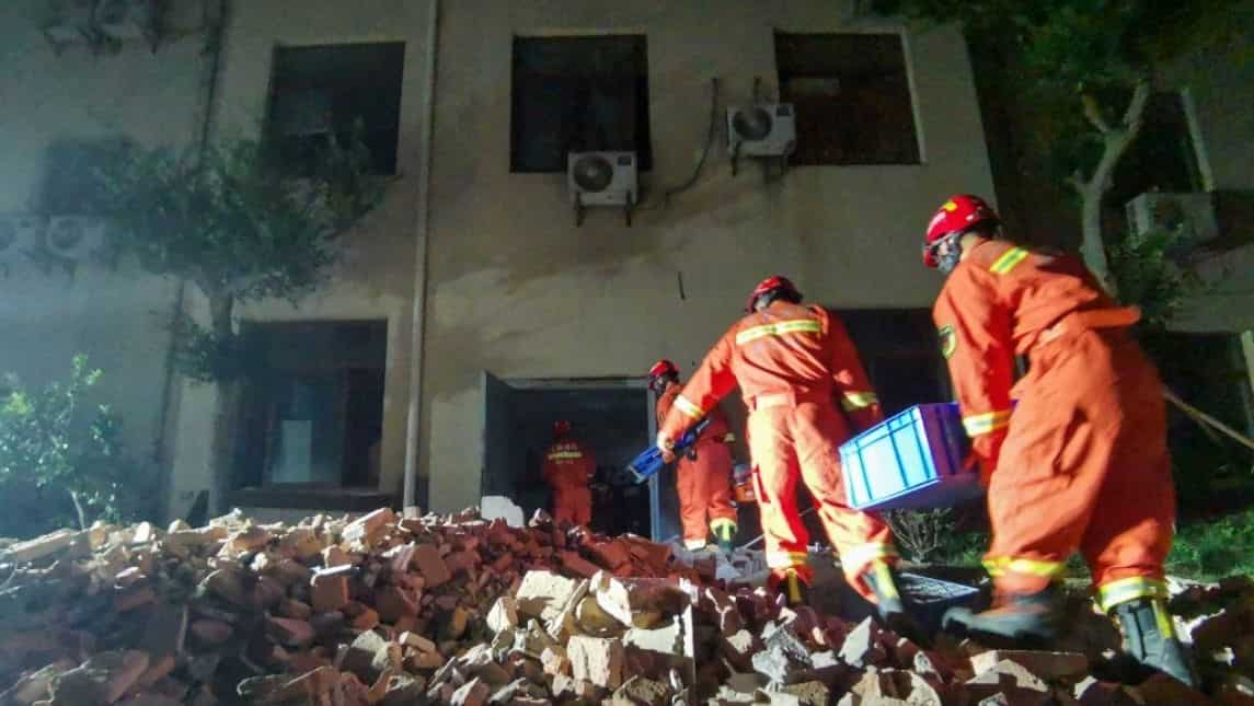 When did the collapse happen?