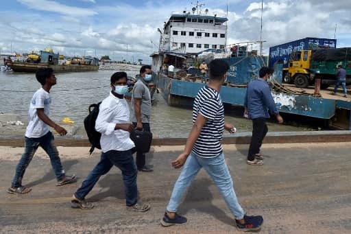 Bangladesh government to lift lockdown over festival amid record infections