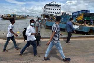 Bangladesh government to lift lockdown over festival amid record infections