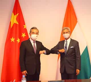 Unilateral change of status quo is not acceptable, Jaishankar tells Wang Yi