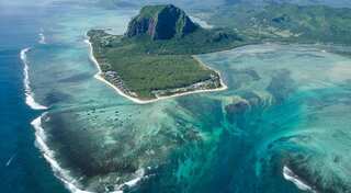 'Resort bubbles' as Mauritius reopens to vaccinated sun-seekers