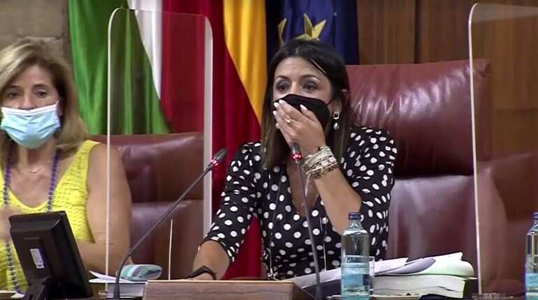 Watch: Real life Jerry mouse interrupts Spanish parliament session