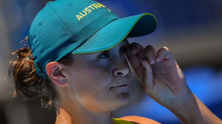 Tokyo 2020: Tennis - Sara Sorribes Tormo upsets the World no.1 Ashleigh Barty to reach the 2nd round Tokyo 2020: Tennis - Sara Sorribes Tormo upsets the World no.1 Ashleigh Barty to reach the 2nd round