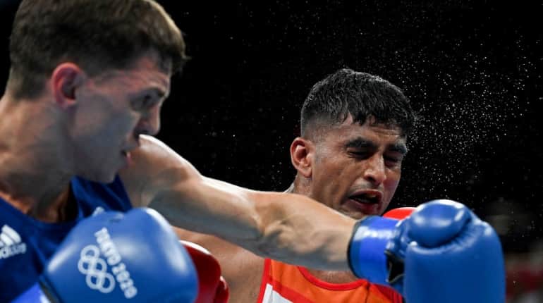 Tokyo Olympics: Indian Boxer Manish Kaushik crashes out after losing to Luke McCormack Tokyo Olympics: Indian Boxer Manish Kaushik crashes out after losing to Luke McCormack