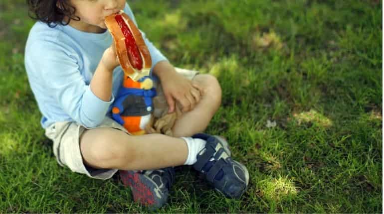 UK government to launch surveillance app to fight obesity UK government to launch surveillance app to fight obesity