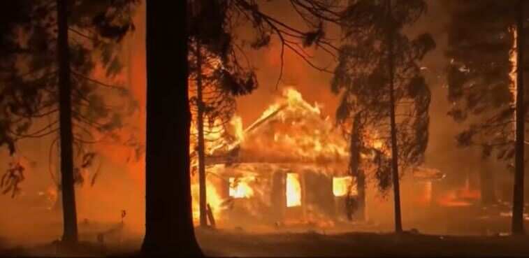 US: Bootleg fire scorches over 400,000 acres of forest land