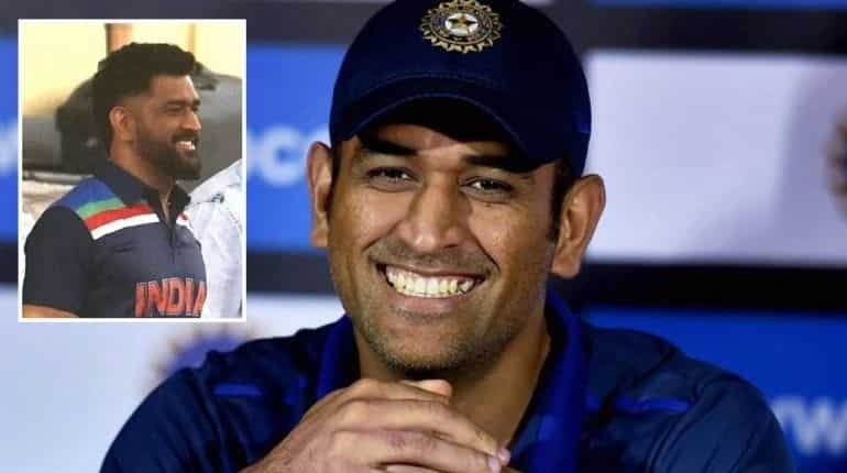 MS Dhoni wears Indian retro jersey and fans can't keep calm - see viral pictures