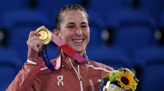 Tokyo Olympics: Belinda Bencic dedicates singles gold to idols Roger Federer, Martina Hingis