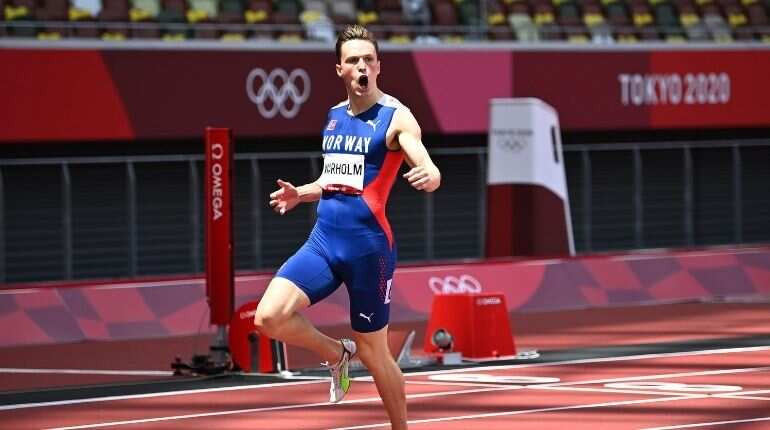 Tokyo Olympics athletics: Karsten Warholm destroys world record to win 400m hurdles gold Tokyo Olympics athletics: Karsten Warholm destroys world record to win 400m hurdles gold