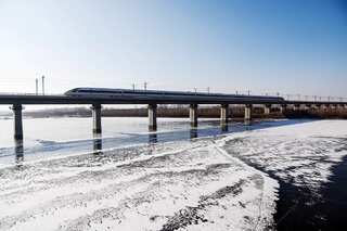 China's bullet train linking Tibet hosts military transport mission: Report