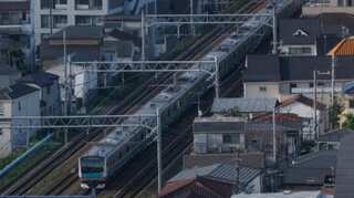 Nine hurt in Tokyo commuter train stabbing