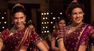 Priyanka Chopra, Deepika Padukone were chatty & not catty while filming ‘Bajirao Mastani’